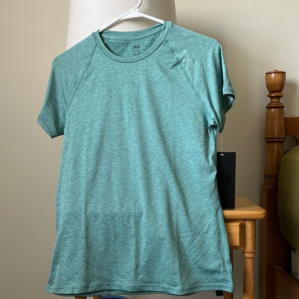 TYR short sleeve shirt